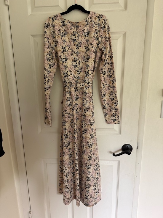 Pact XS NWOT fit & flare floral wrap long sleeve dress - Picture 3 of 4
